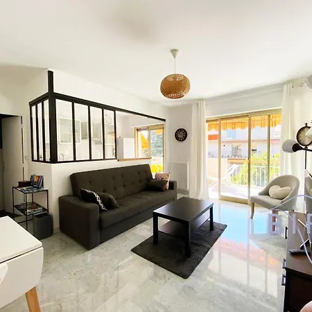 Bright Flat Near To The & Harbor Apartamento