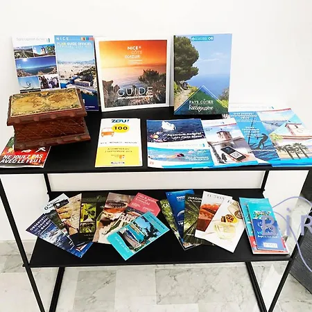 Bright Flat Near To The & Harbor شقة
